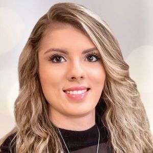 Meet your Posher, Bethany